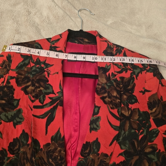 Women’s Red Black Oversized Floral M Open Front Relaxed Work to Weekend Blazer - Picture 10 of 12